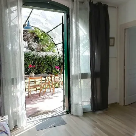 Casa de Férias La Casetta Mortola Inferiore
